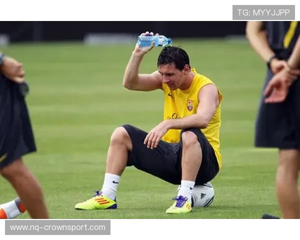 任意球快发动规解析：什么时候允许裁判不吹哨直接开球？