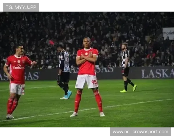 厄德高 vs 罗德里：控场稳定性与节奏掌控差异