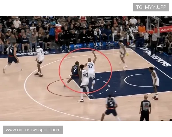 伦纳德挡拆创造错位效率提升，关键时刻得分能力明显优于乔治